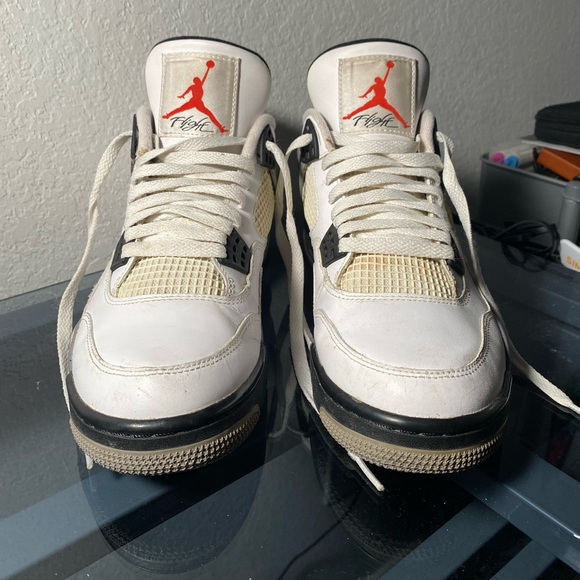 Air Jordan 4 White Cement - Picture 3 of 7